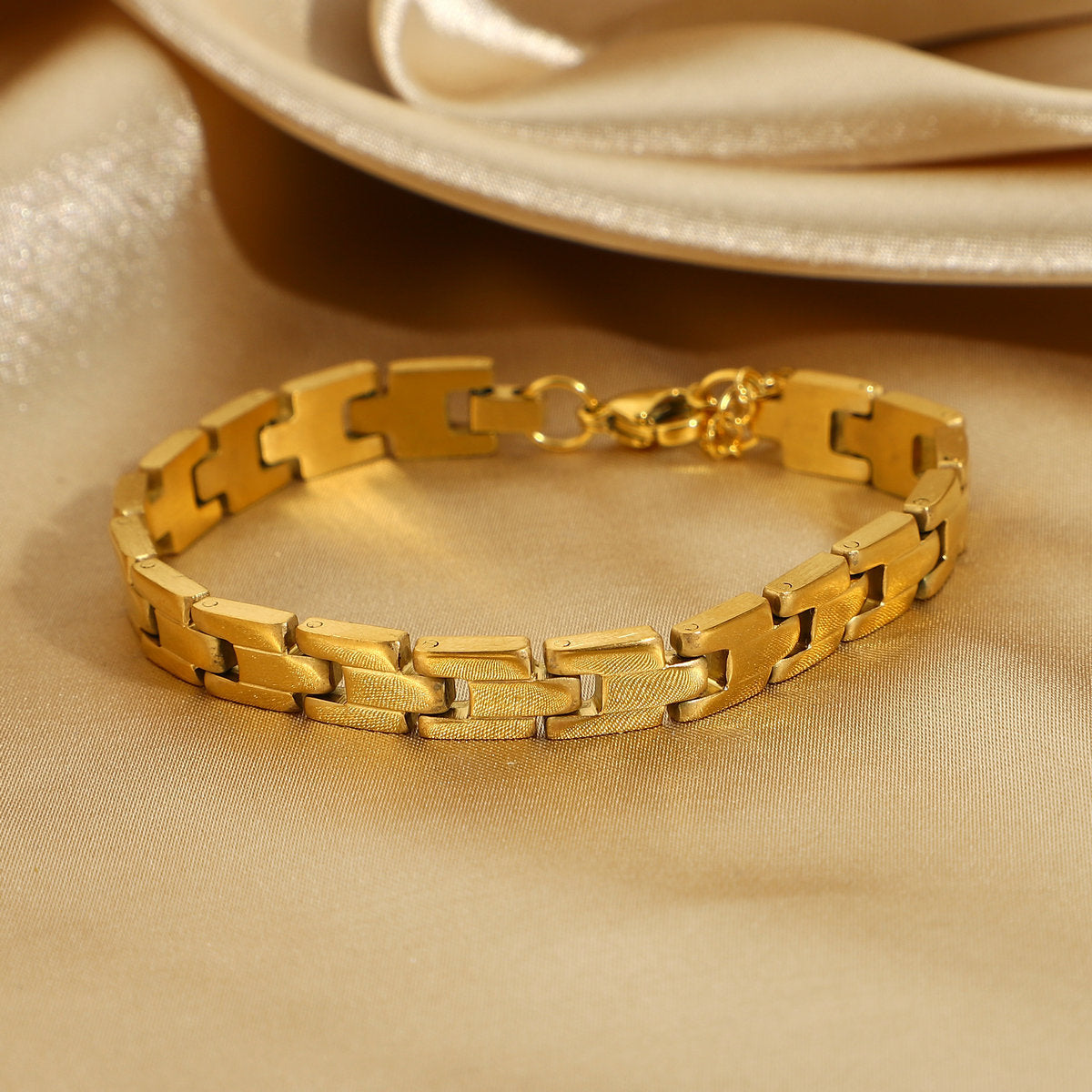 ZERI BRACELET (GOLD)